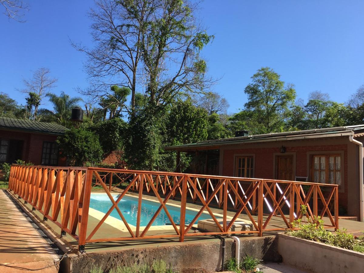 Posada Enki ปูแอร์โตอีกวาซู ภายนอก รูปภาพ